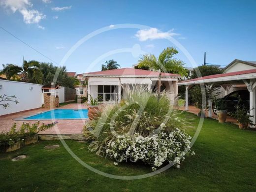 Villa à Petit-Bourg, Guadeloupe
