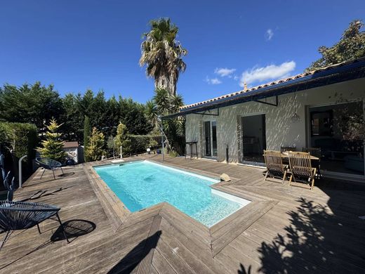 Villa a Calvisson, Gard