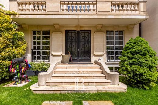 Luxury home in Neuilly-sur-Seine, Hauts-de-Seine