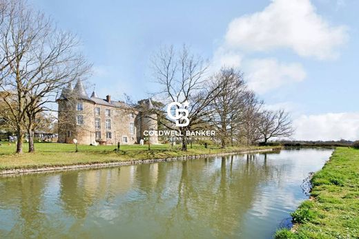 Kasteel in Maulévrier, Maine-et-Loire