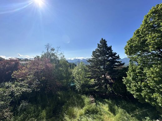 Luxury home in Pelleautier, Hautes-Alpes