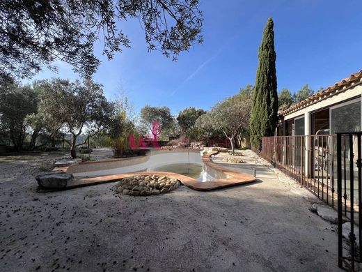 Luxe woning in Septèmes-les-Vallons, Bouches-du-Rhône