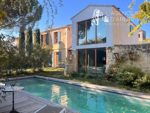 Maison de luxe à Arles, Bouches-du-Rhône