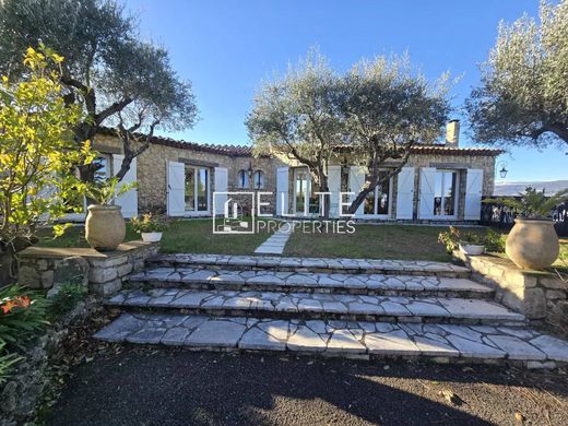 Luxury home in Tanneron, Var