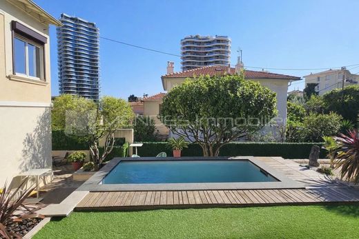 Villa in Beausoleil, Alpes-Maritimes