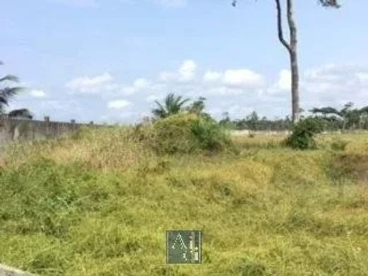 Grond in Libreville, Estuaire