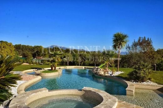 호화 저택 / 무장, Alpes-Maritimes