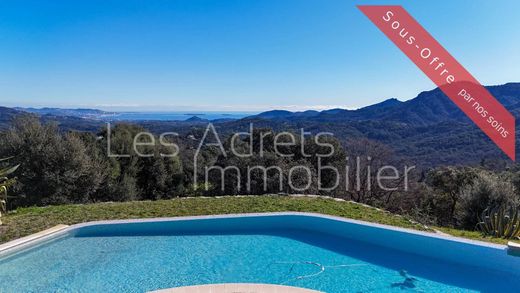 Maison de luxe à Les Adrets-de-l'Estérel, Var