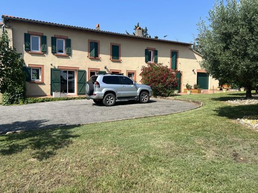 Rural or Farmhouse in Villefranche-de-Lauragais, Upper Garonne