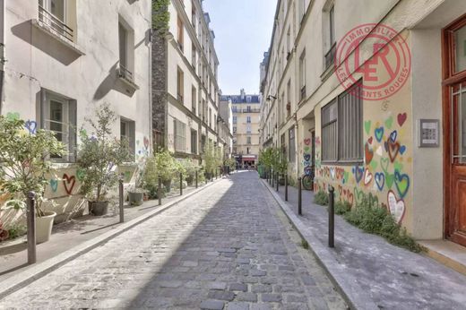 Apartment in Bastille, République, Nation-Alexandre Dumas, Paris