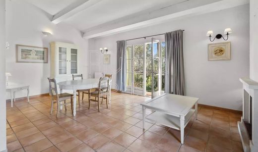 Luksusowy dom w La Motte, Var