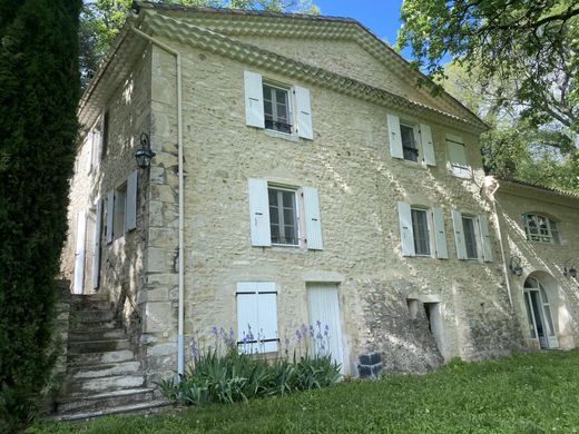 Luxus-Haus in Montélimar, Drôme
