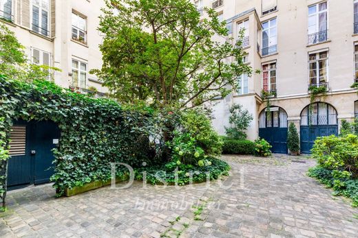 Apartment / Etagenwohnung in Beaubourg, Marais, Notre Dame - Ile de La Cité, Paris