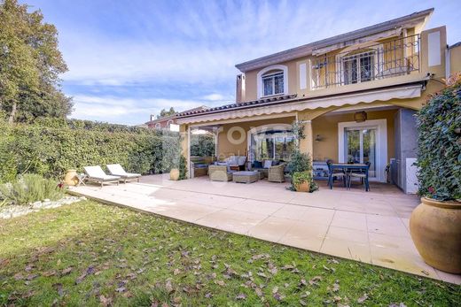 Villa en Mougins, Alpes Marítimos