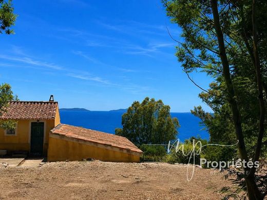 Maison de luxe à Rayol-Canadel-sur-Mer, Var