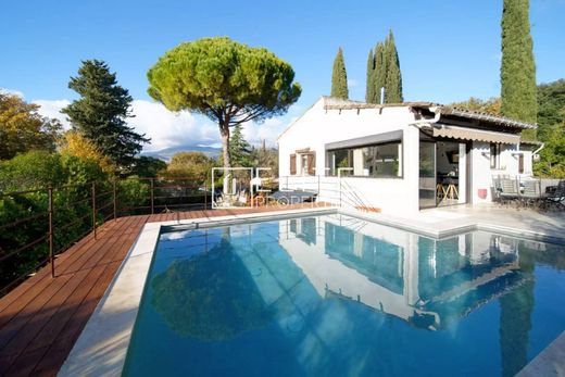 Luxury home in Mouans-Sartoux, Alpes-Maritimes
