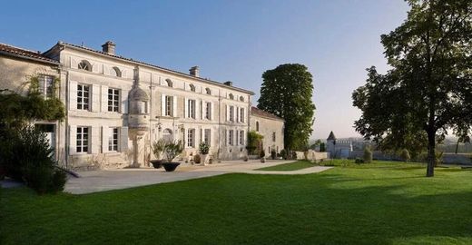Элитный дом, Saint-Fort-sur-le-Né, Charente