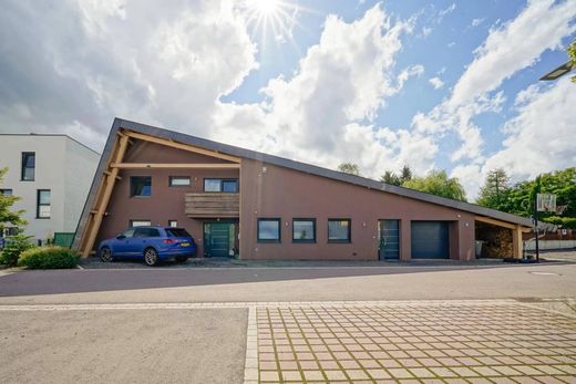 Luxury home in Livange, Roeser