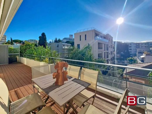 Apartment in Juan-les-Pins, Alpes-Maritimes