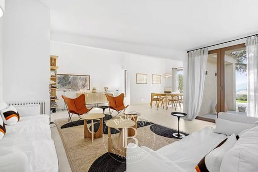 Вилла, Le Plan-de-la-Tour, Var