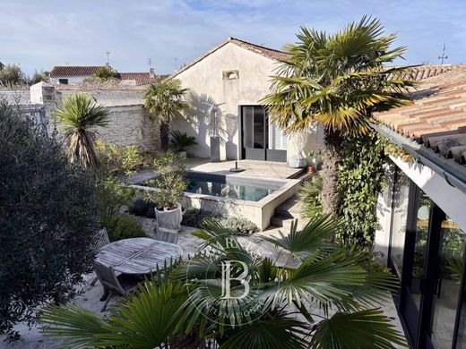 Luxury home in La Flotte, Charente-Maritime