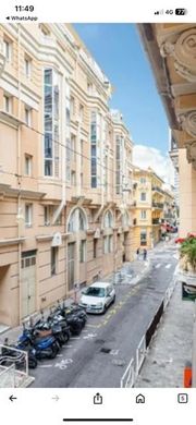 Apartment / Etagenwohnung in Beausoleil, Alpes-Maritimes