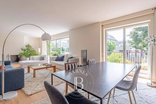 Apartment in Sorbonne, Jardin des Plantes, Saint-Victor, Paris