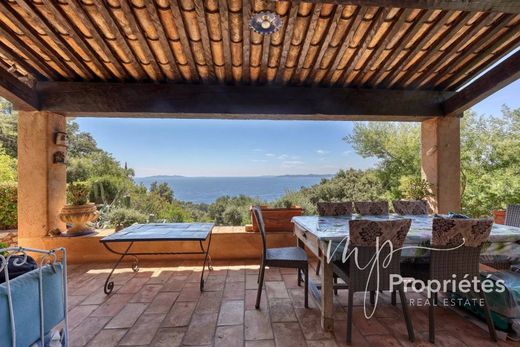 Maison de luxe à Rayol-Canadel-sur-Mer, Var