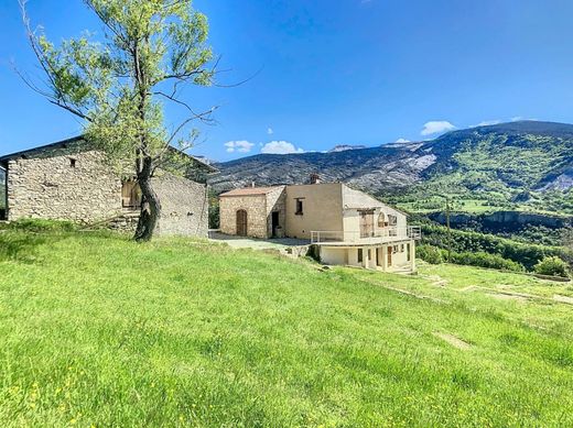 Luxus-Haus in Annot, Alpes-de-Haute-Provence