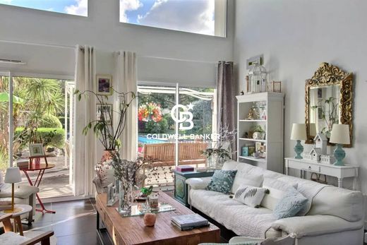 ‏בתי יוקרה ב  Le Barp, Gironde