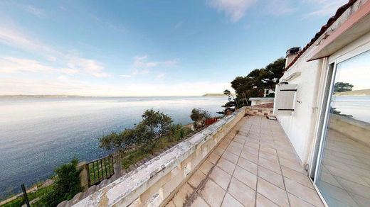 Luxury home in Istres, Bouches-du-Rhône