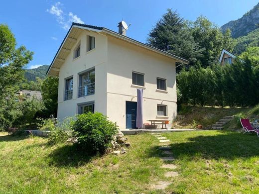 豪宅  Fontanil-Cornillon, Isère