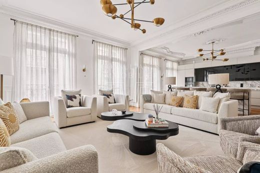 Piso / Apartamento en Tour Eiffel, Invalides – Ecole Militaire, Saint-Thomas d’Aquin, Paris