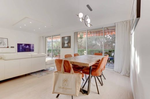 ﺷﻘﺔ ﻓﻲ نيس, Alpes-Maritimes