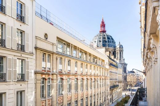 Appartement à Champs-Elysées, Madeleine, Triangle d’or, Paris