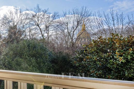 Apartment / Etagenwohnung in Tour Eiffel, Invalides – Ecole Militaire, Saint-Thomas d’Aquin, Paris