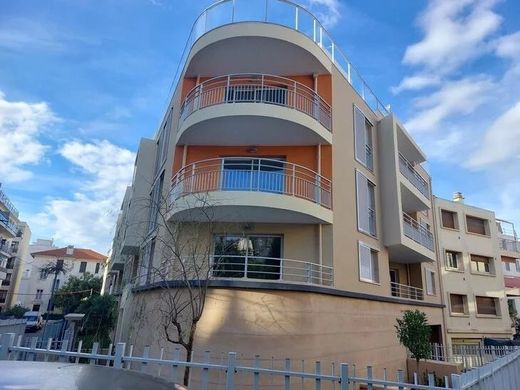 Apartment in Juan-les-Pins, Alpes-Maritimes
