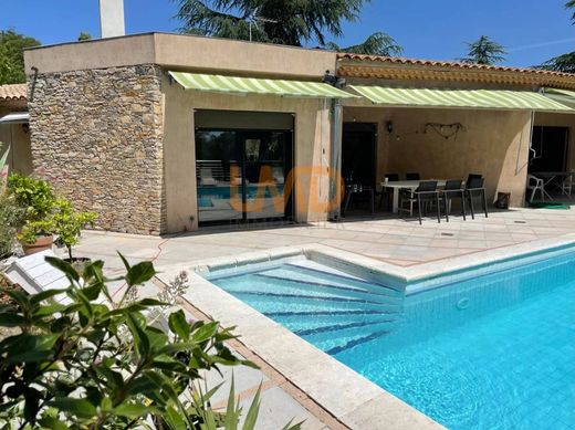 Villa in Nîmes, Gard