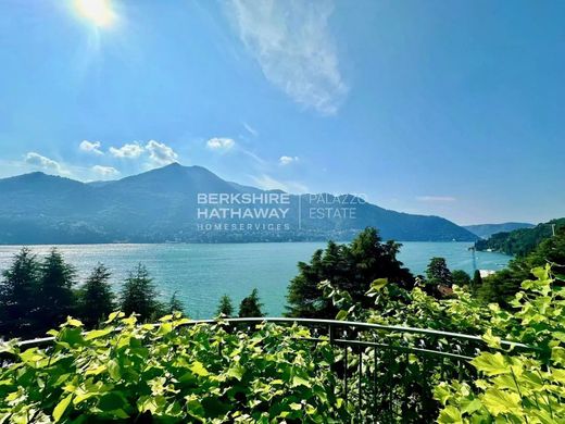 Villa in Moltrasio, Provincia di Como