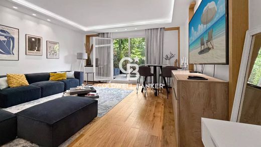 Piso / Apartamento en Neuilly-sur-Seine, Altos de Sena
