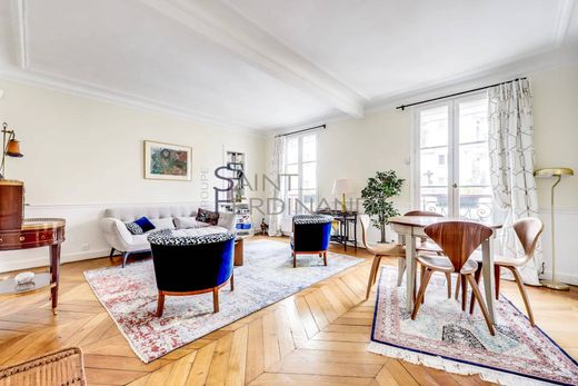 Apartament w Tour Eiffel, Invalides – Ecole Militaire, Saint-Thomas d’Aquin, Paris