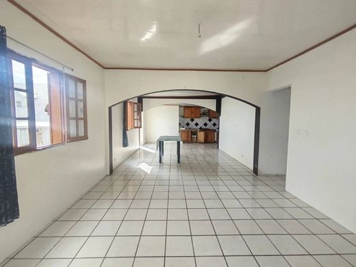 Luxury home in Le Tampon, Réunion