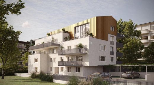Apartment / Etagenwohnung in Morteau, Doubs