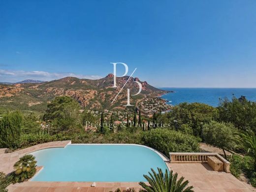 Villa à Saint-Raphaël, Var