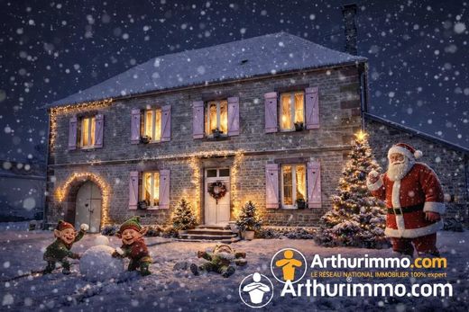 Sainte-Marie-en-Chaux, Haute-Saôneのカントリー風またはファームハウス