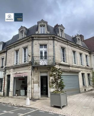 Edificio en Villers-Cotterêts, Aisne