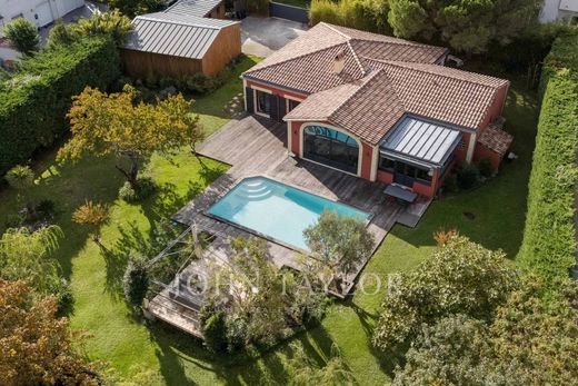 Casa di lusso a Bruges, Gironda