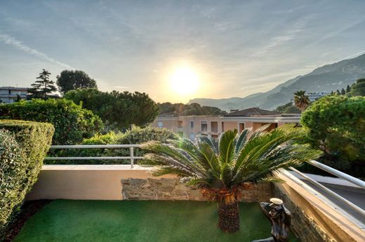 Apartment / Etagenwohnung in Roquebrune-Cap-Martin, Alpes-Maritimes