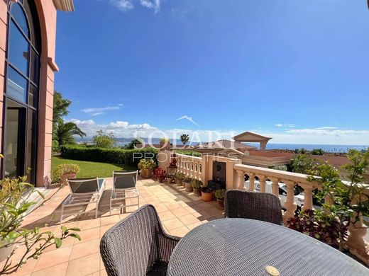 Apartament w Théoule-sur-Mer, Alpes-Maritimes