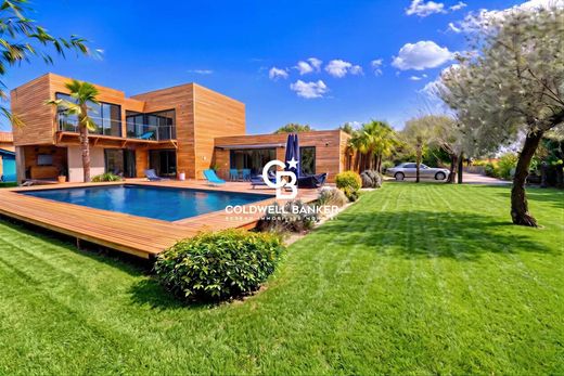 Villa in Lège-Cap-Ferret, Gironde